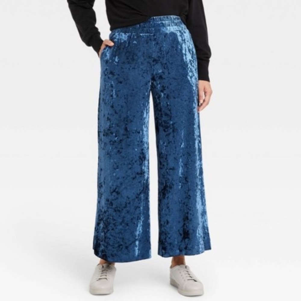 A New Day Women Crushed Velvet Pants Navy Blue